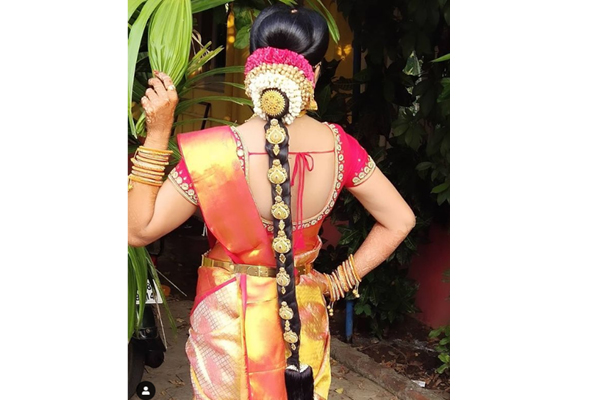 Pin by Priya Gunasekkaran on Brides | South indian hairstyle, Indian  hairstyles, Indian wedding hairstyles